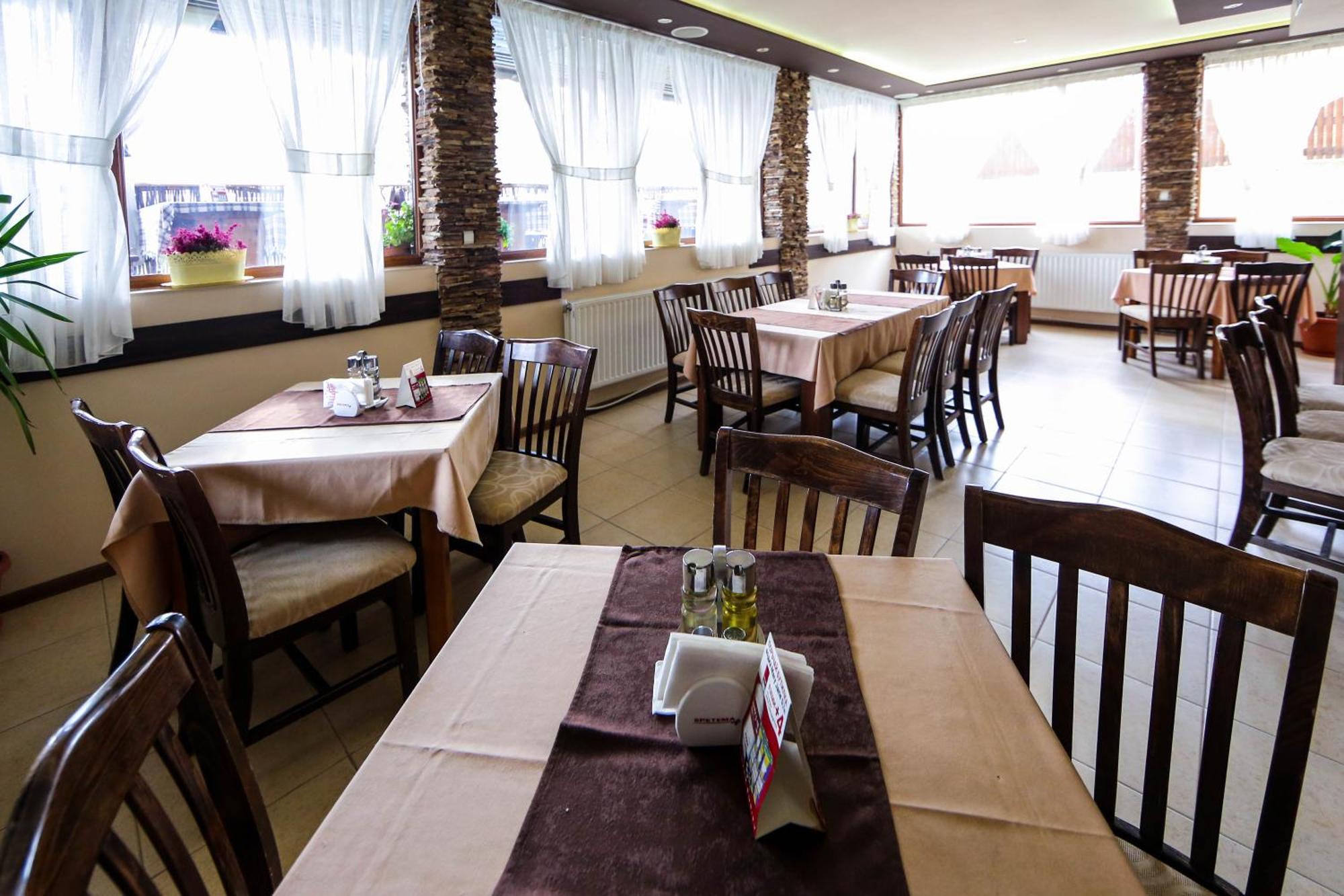 Sharkov Family Hotel Ognyanovo  Ngoại thất bức ảnh