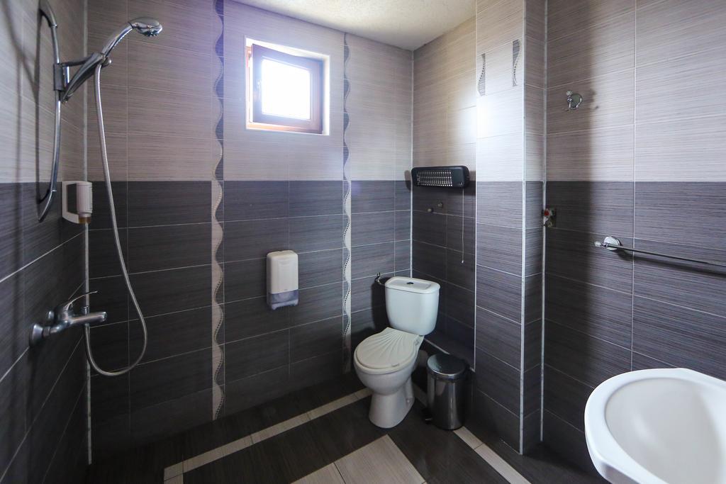 Sharkov Family Hotel Ognyanovo  Ngoại thất bức ảnh